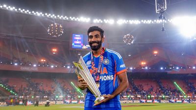 பும்ரா இல்லை என்றால், இந்திய அணி கதி அவ்வளவு தான்.. உலக கோப்பையே அவரால் கிடைத்தது- சபா கரீம் கருத்து