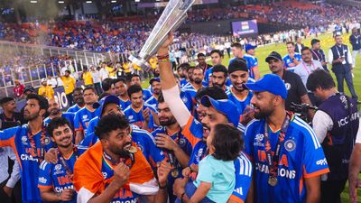 டி20 உலககோப்பை 2026: சிறந்த பிளேயிங் XI.. எந்த இந்திய வீரர்களுக்கு இடம்.. வாஹன், ரஹானே அறிவிப்பு