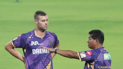 IPL 2026- எல்லீஸ்க்கு பதில் மாற்று வீரரை வாங்கிய சிஎஸ்கே.. பாகிஸ்தான் PSL தொடரிலிருந்து தட்டி தூக்கியது