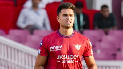 IPL 2026: இம்பேக்ட் வீரராக கூட தகுதி இல்லையா? சச்சின் மகன் அர்ஜுனை புறக்கணித்த லக்னோ அணி 