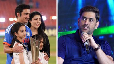 కోచ్ సాబ్... మీ చిరునవ్వు ఎంత ముద్దుగుందో: ధోనీ