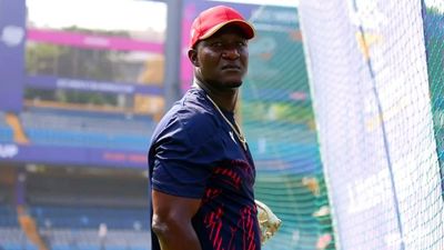 హిస్టరీ రిపీట్ ఎగైన్: టీమిండియాకు విండీస్ కోచ్ వార్నింగ్!