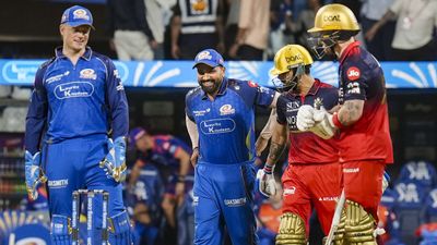 రనౌట్ చేస్తావా బ్రో? రోహిత్ ఫేక్ త్రో.. విరాట్ క్రేజీ రియాక్షన్! వీడియో 