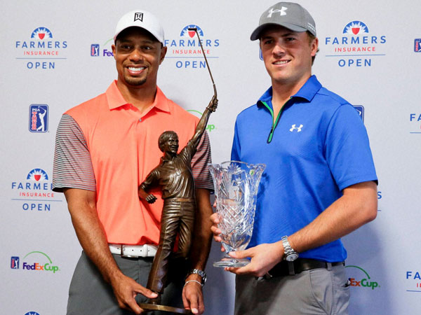 Tiger Woods wins PGA Player of the Year 2013