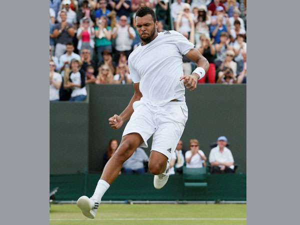 Tsonga defeats Wang 