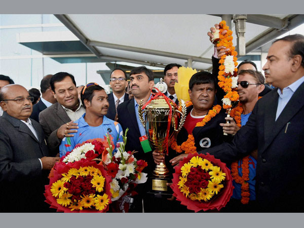 Welcoming the Indian blind cricket team on their arrival