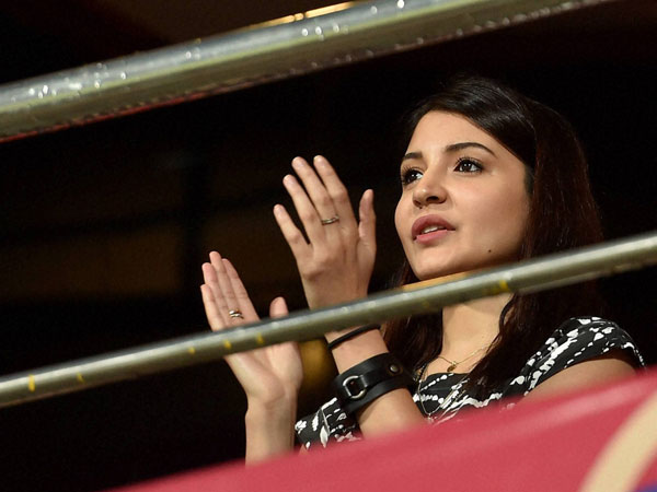 Anushka Sharma cheering for Virat Kohli & team