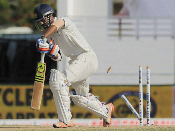 Rahul is bowled by Dhammika