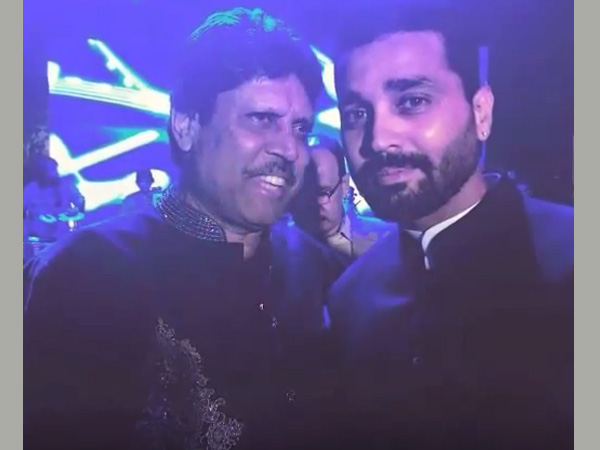 Kapil Dev and Murli Vijay at Bhajji's reception party