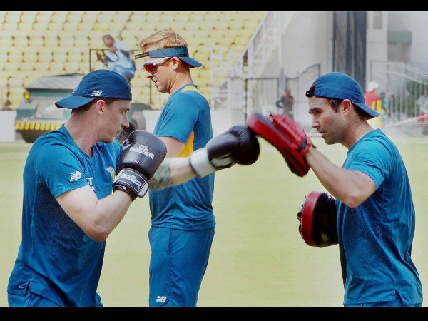 Boxing time for South African paceman Dale Steyn (left) Boxing time for South African paceman Dale Steyn (left)