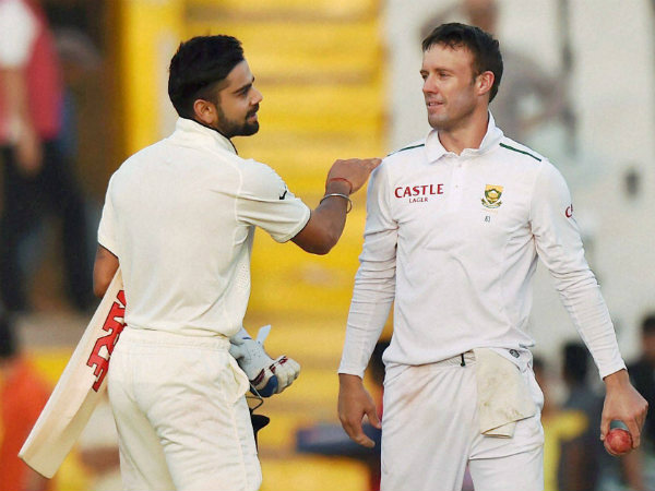 File photo: Kohli (left) with De Villiers during a Test match