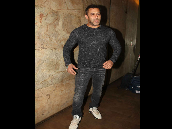 In pics: When Dhoni, wife met Salman 