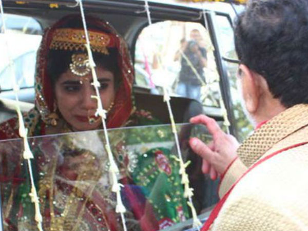 Reeva Solanki at Vidai ceremnoy