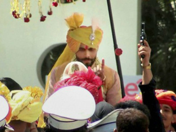 Ravindra Jadeja during his wedding procession