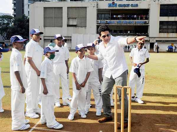 In Pics: Sachin's birthday celebrations