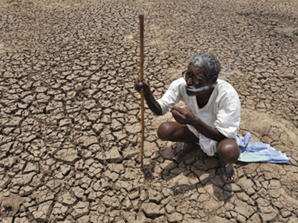 Know why Twitterati laud Nana Patekar