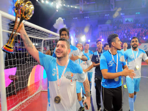 Foglia with the trophy