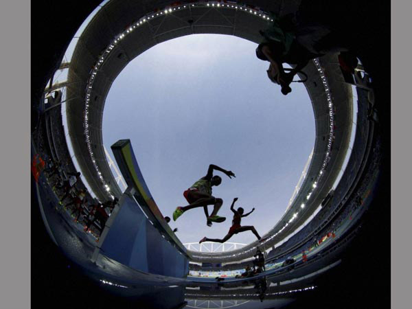 Men's 3000-meter steeplechase heat