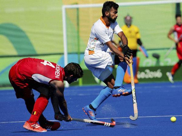 Arthur Van Doren (left), Chandanda Thimmaiah