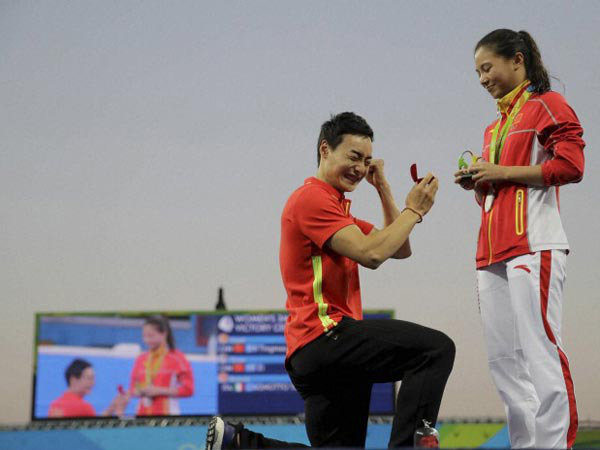 Qin Kai (left) and He Zhi (right)