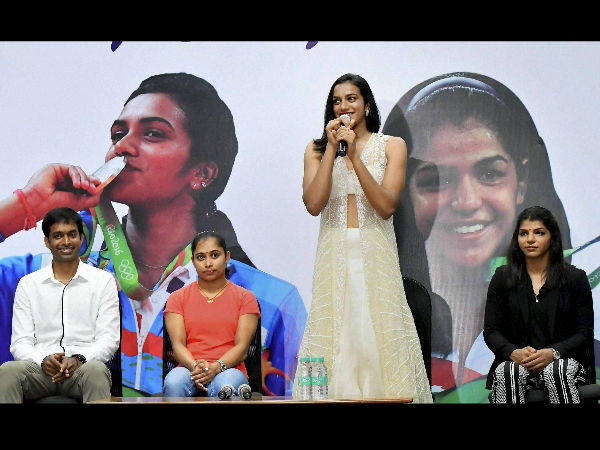 Olympic girls honoured