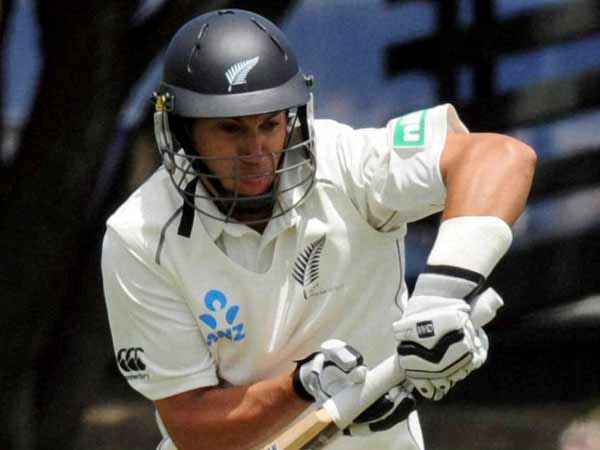 Bhuvneshwar removes Taylor, New Zealand 104/5