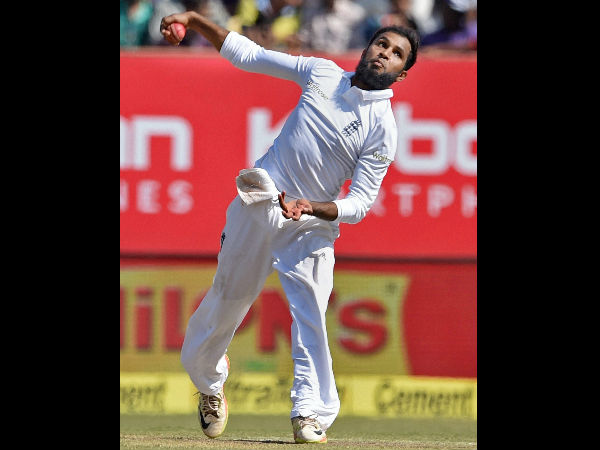 Abdul Rashid pick of the English bowlers