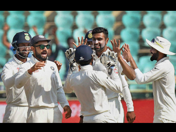 R Ashwin celebrates wicket R Ashwin celebrates wicket