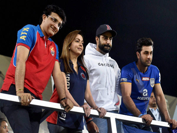 ISL club owners and Nita Ambani