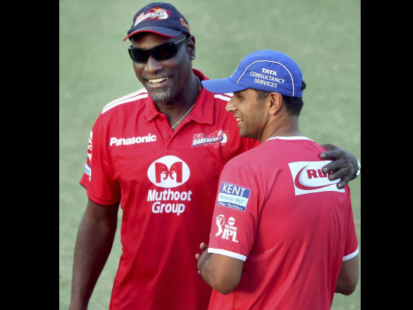Dravid with Sir Viv Richards Dravid with Sir Viv Richards