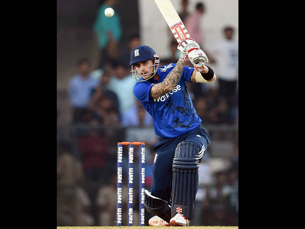 Alex Hales in action 
