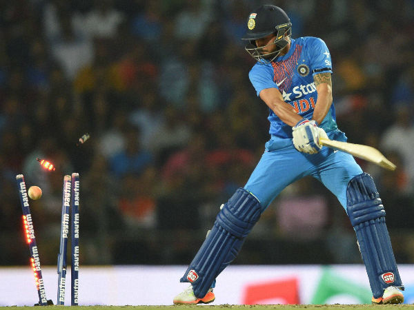 Manish Pandey gets clean bowled