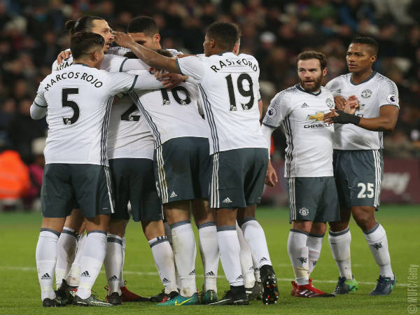 Manchester United players celebrate (Image courtesy: Manchester United Twitter handle) Manchester United players celebrate (Image courtesy: Manchester United Twitter handle)