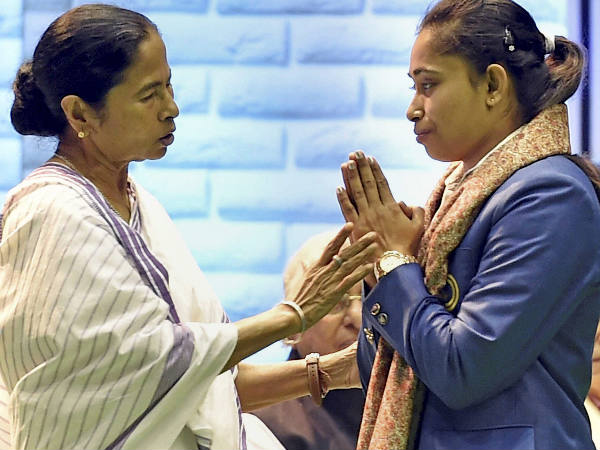 From left: West Bengal Chief Minister Mamata Banerjee with Olympian Dipa Karmakar