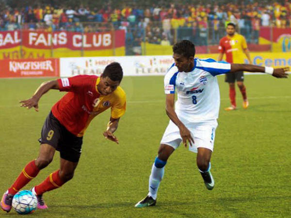 Willis PLaza (left) (Image courtesy: East Bengal Twitter handle)