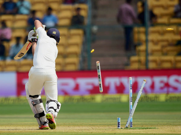6. Karun Nair - 3/10