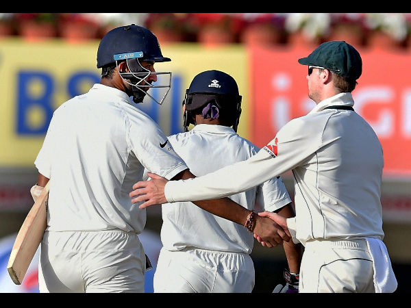 Australian captain Steve Smith congratulating Indian batsman C.Pujara at the end of 3rd day's play. Australian captain Steve Smith congratulating Indian batsman C.Pujara at the end of 3rd day's play.