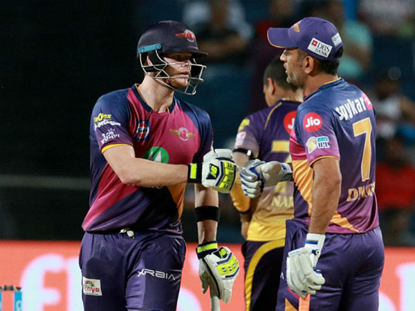 MS Dhoni and Steve Smith batting against KKR. Image Courtesy: BCCI