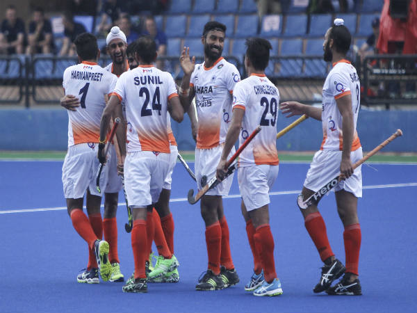 Indian team celebrate Mandeep Singh's goal