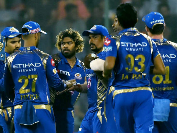 Mumbai Indians players celebrate