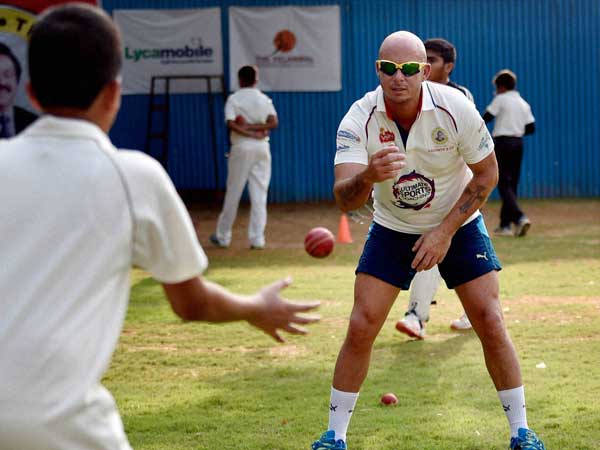 2. Herschelle Gibbs (South Africa) 2. Herschelle Gibbs (South Africa)