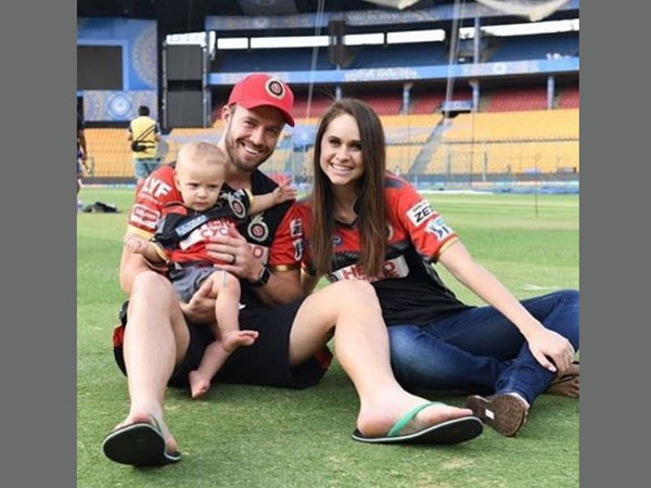 AB de Villiers with his wife and son