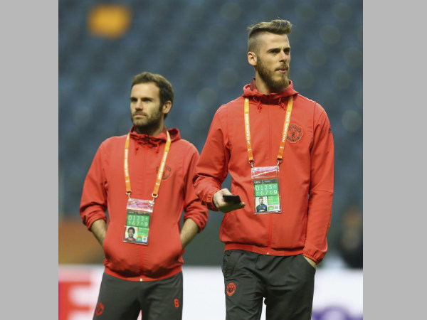 Juan Mata (left) and David de Gea