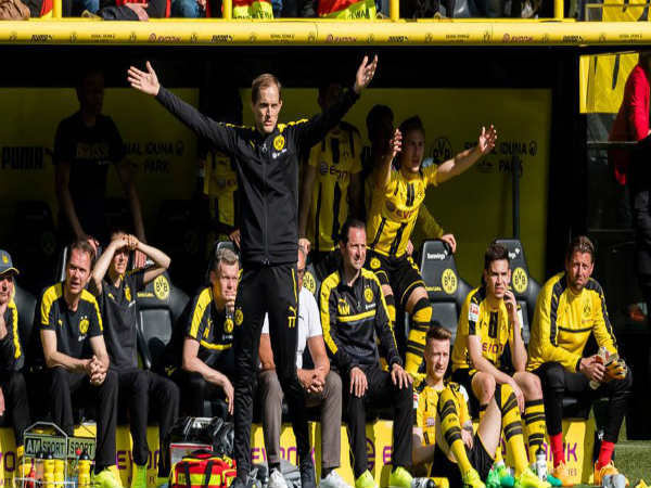 Dortmund manager Thomas Tuchel (centre) (Image courtesy: Dortmund Twitter handle) Dortmund manager Thomas Tuchel (centre) (Image courtesy: Dortmund Twitter handle)
