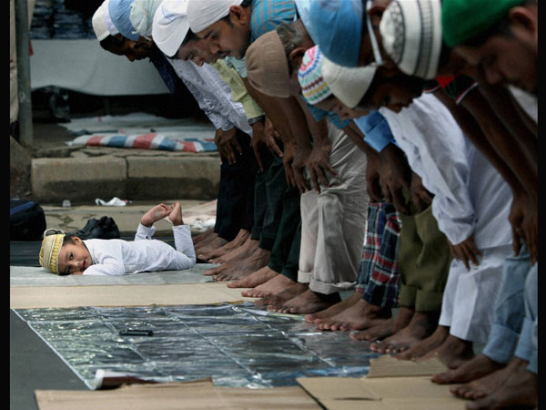 Muslims offer prayers for India to emerge victorious