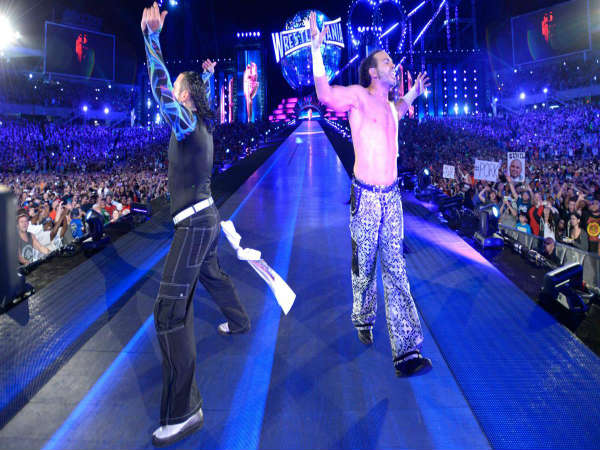 Jeff (left) & Matt Hardy (image courtesy WWE.com) Jeff (left) & Matt Hardy (image courtesy WWE.com)