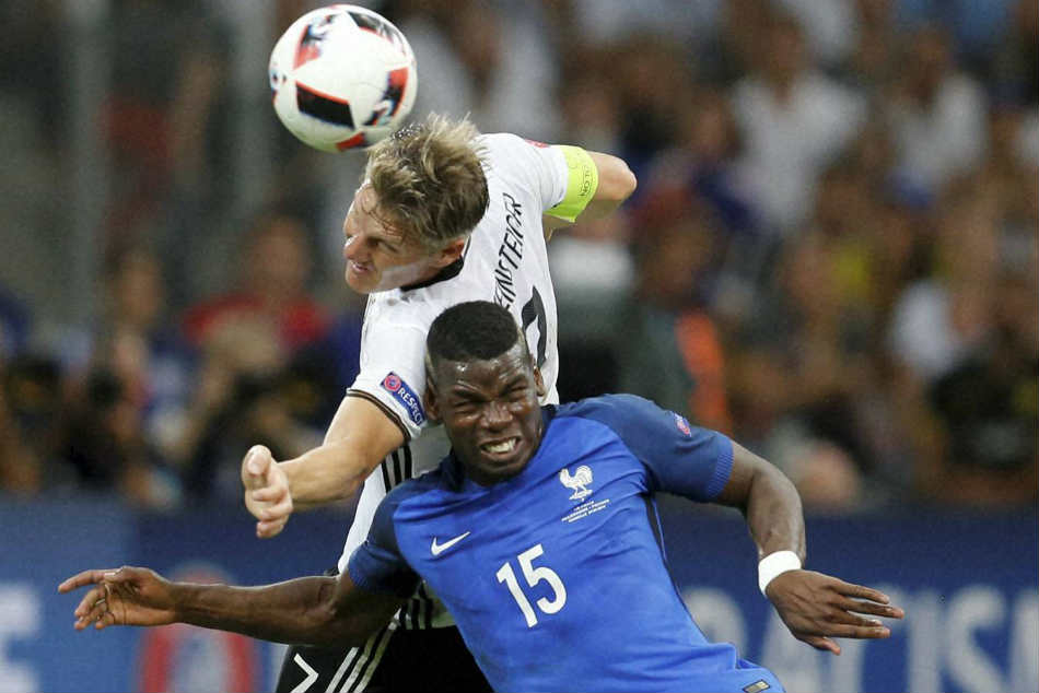 Paul Pogba (Blue jersey)