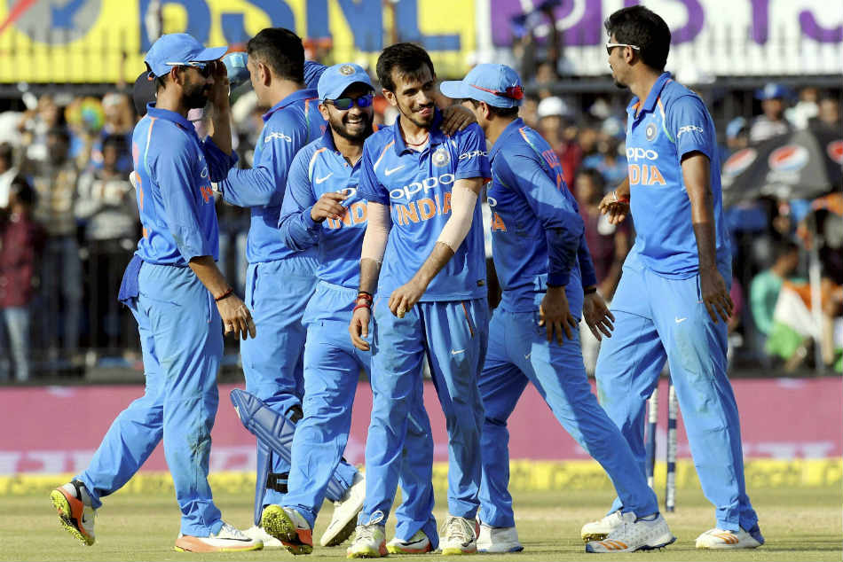 Chahal - 3 Maxwell - 0 