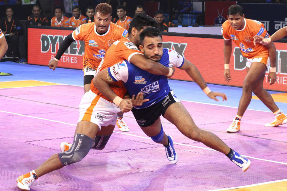 PKL 2017: Puneri Paltan thrash Haryana Steelers PKL 2017: Puneri Paltan thrash Haryana Steelers