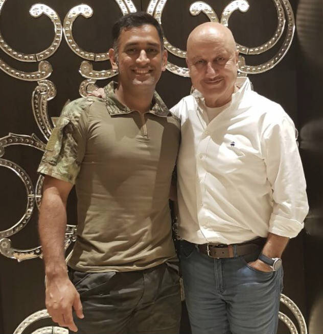 MS Dhoni and Anupam Kher